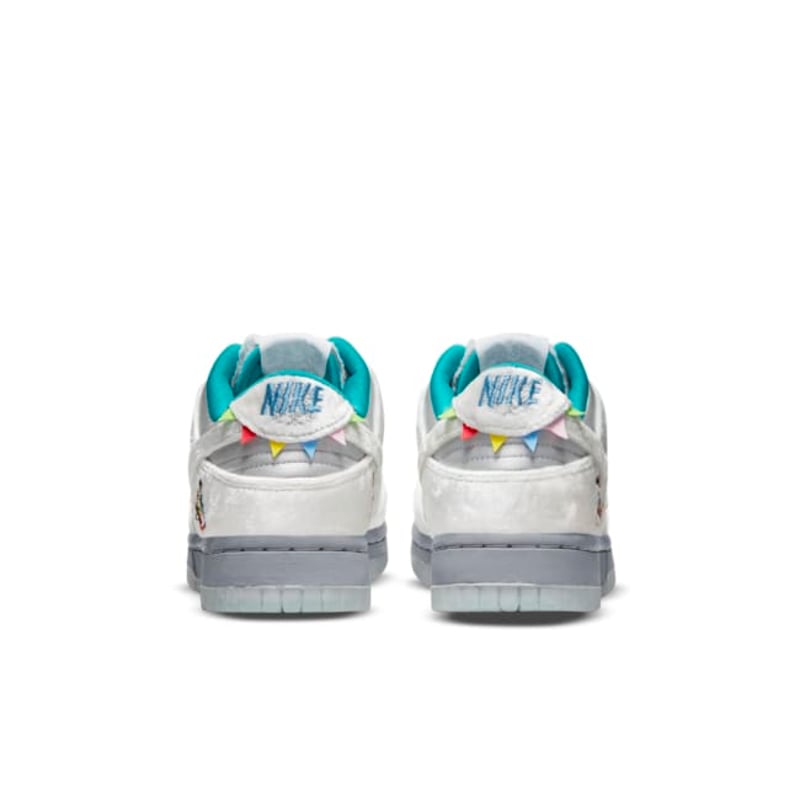 Nike Dunk Low DO2326-001 06