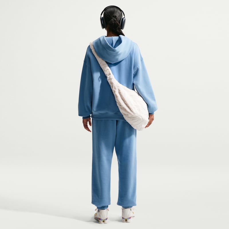 Nike Studio Fleece Medium Weight High-Rise Oversized Cuffed Bukse "Work Blue & Sail" | Dame | | 04 | SPORTSHOWROOM