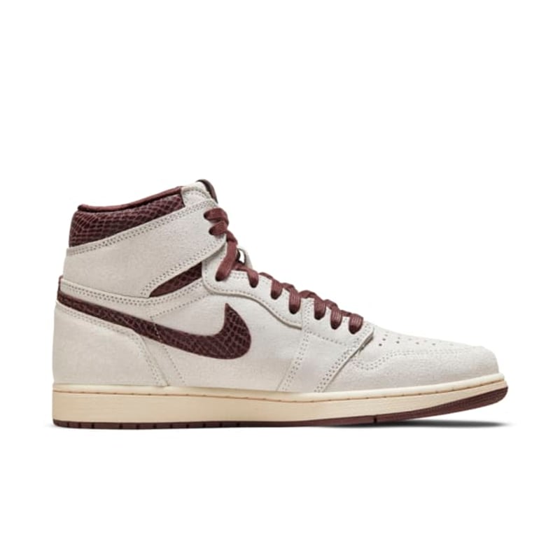 Jordan 1 Retro High OG x A Ma Maniére DO7097-100 03
