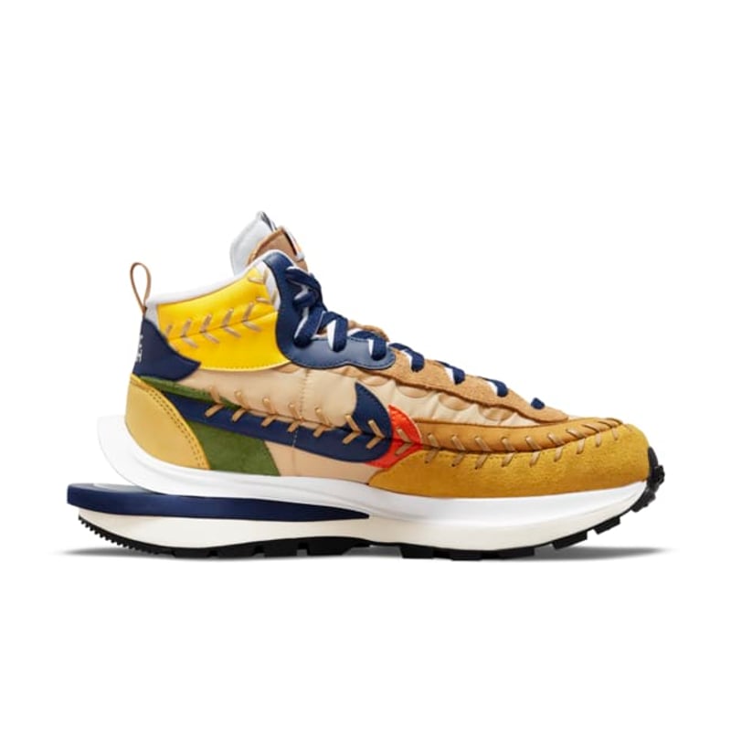 Nike VaporWaffle x sacai x Jean Paul Gaultier DH9186-200 03