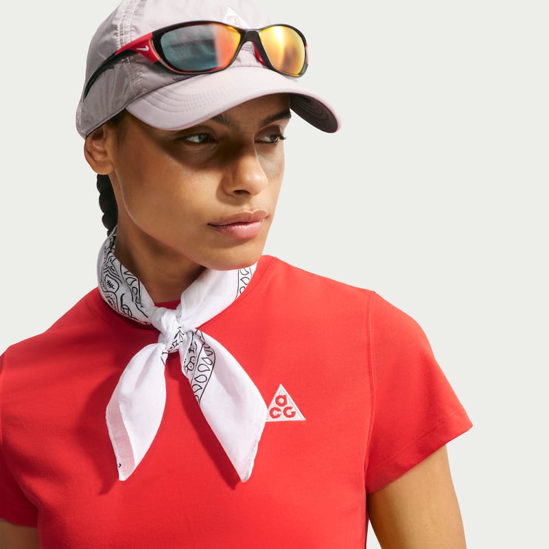 Nike ACG Dri-FIT Troja "Crimson & University Red" | Kvinnor | | 03 | SPORTSHOWROOM