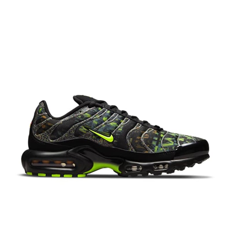 Nike Air Max Plus ‘Sustainable’ DM9594-001 03