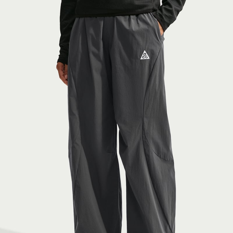Nike ACG "High Stakes" Loose Fit Pants "Anthracite" | Women | Hiking | 02 | SPORTSHOWROOM