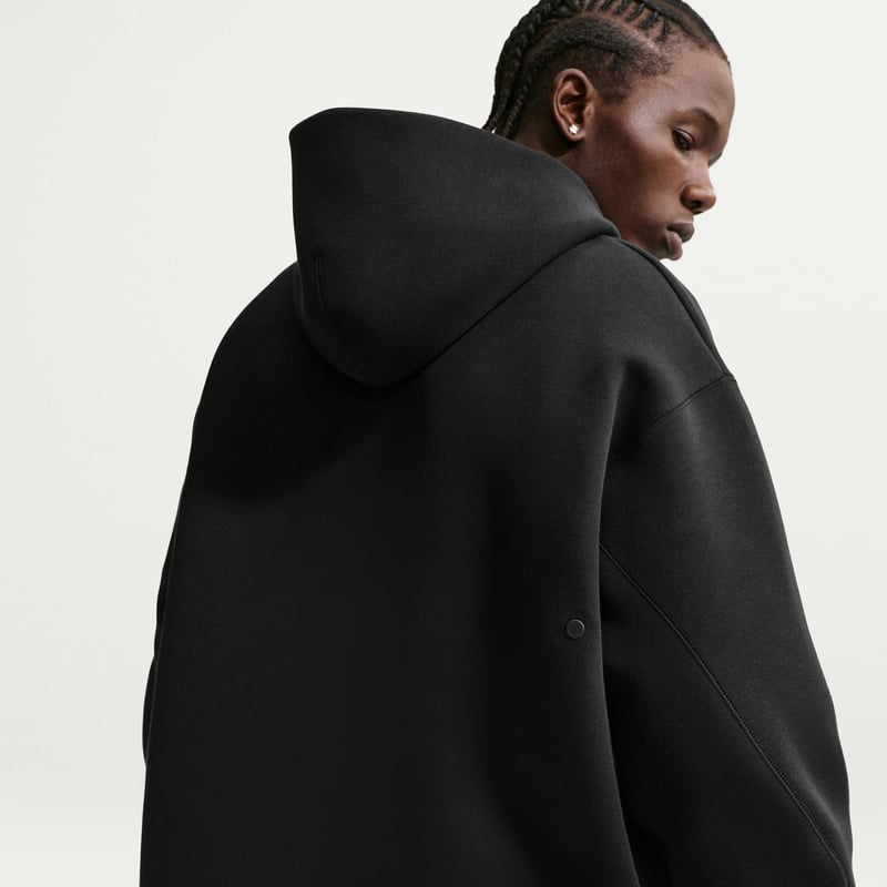 Nike Tech Fleece IF1319-010 02
