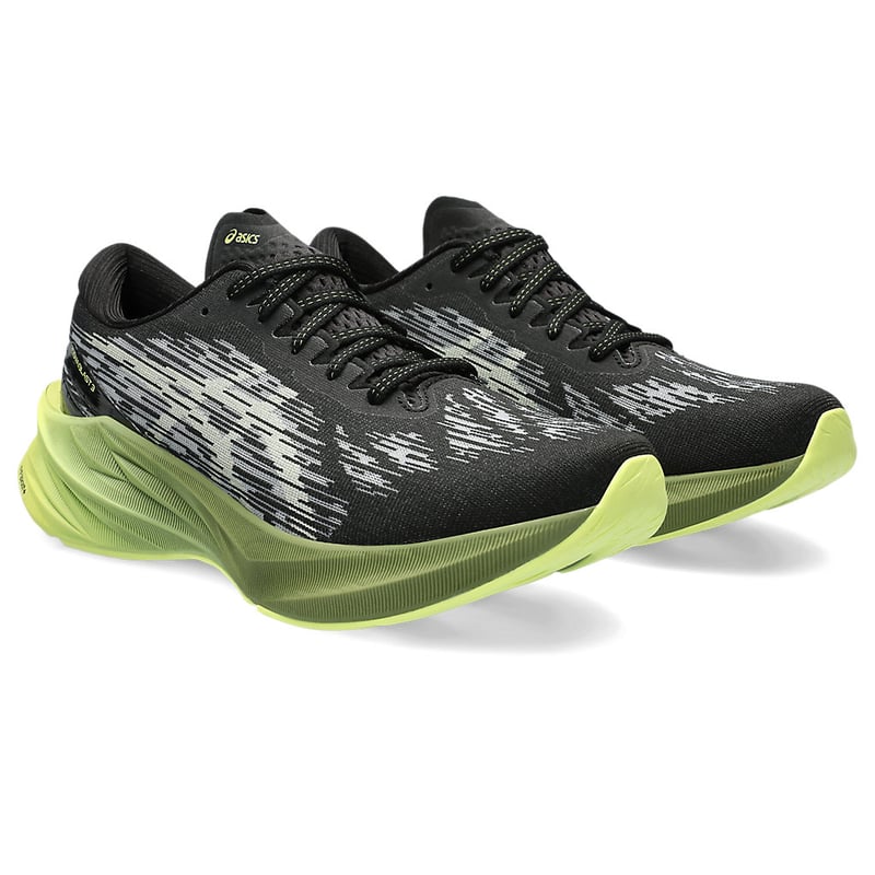 ASICS Novablast 3 1011B458-005 02