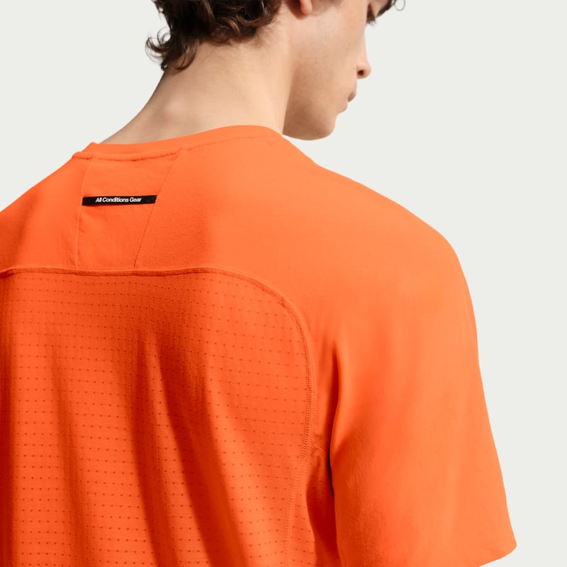Nike ACG 'Solar Chase' Dri-FIT ADV Shirt "Safety Orange" | Men | Outdoor | 02 | SPORTSHOWROOM