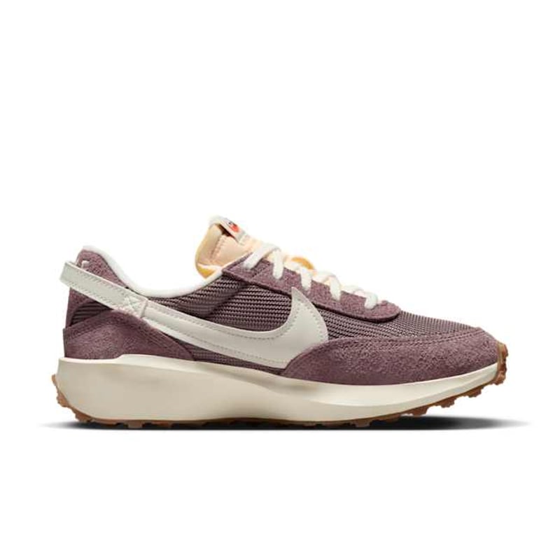 Nike Waffle Debut Vintage DX2931-200 03