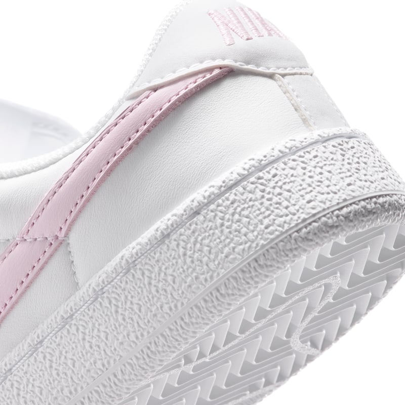 Nike Tennis Classic IM5254-102 08