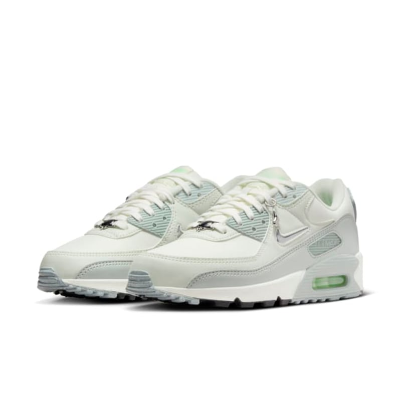 Nike Air Max 90 SE FN6948-100 06