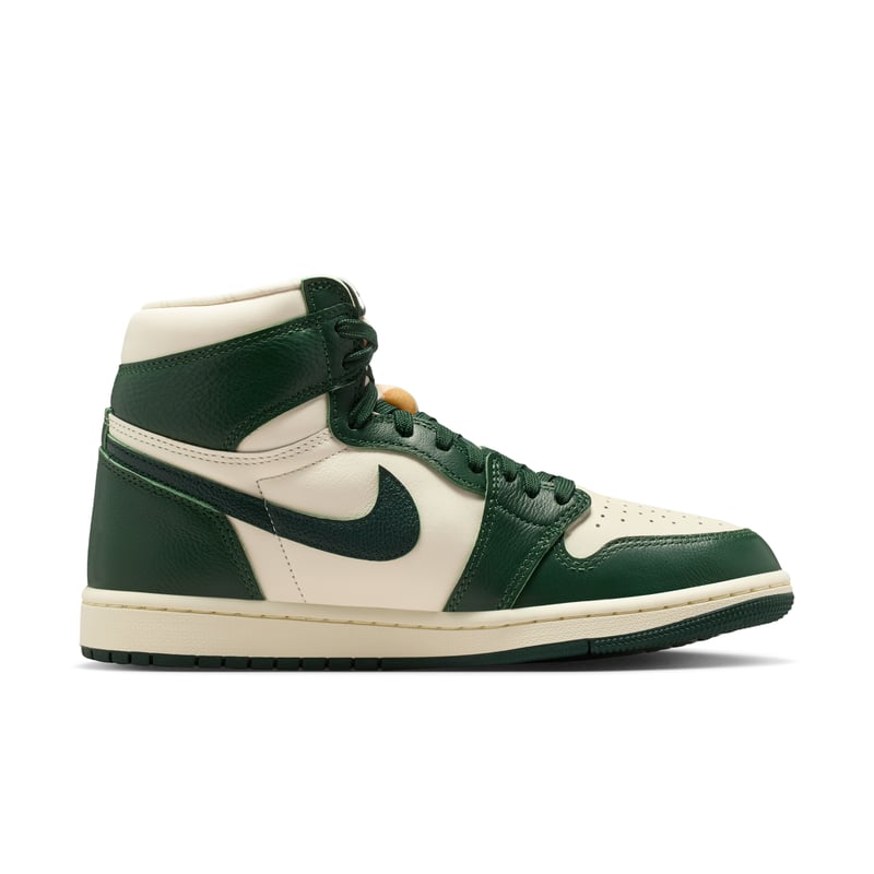 Jordan 1 Retro High OG FD2596-101 03
