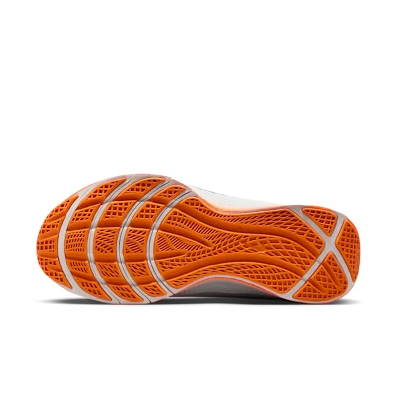 Nike LeBron TR1 FJ6151-005 02