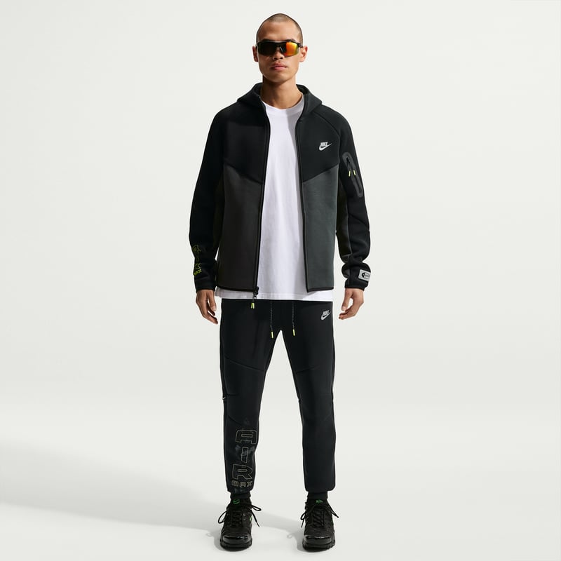 Nike Tech Fleece IQ1012-010 01