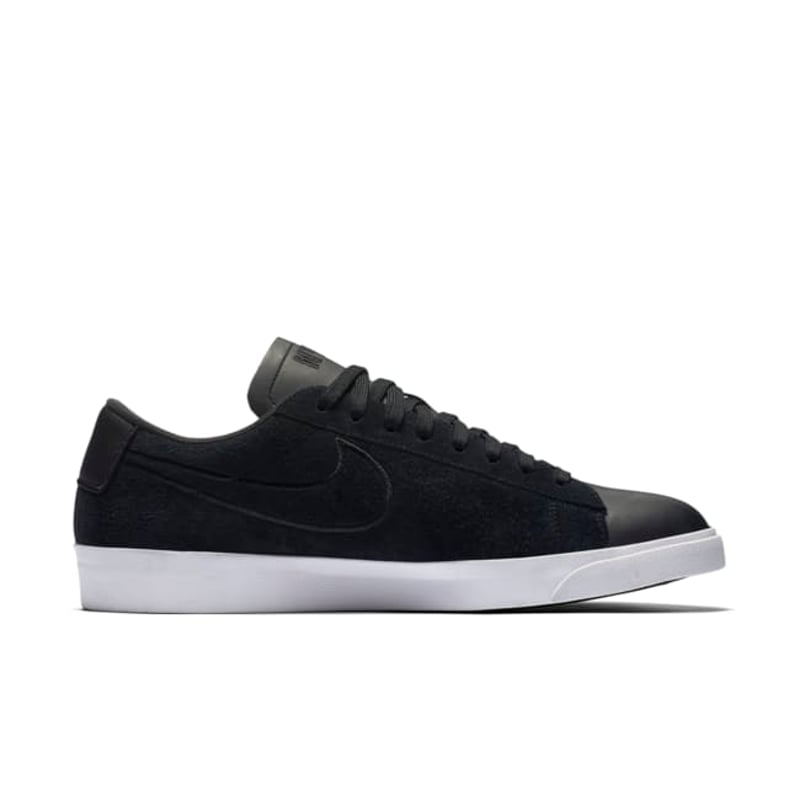 Nike Blazer Low LX AA3000-001 03