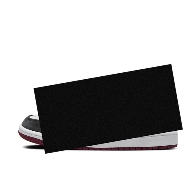 Jordan 1 Low SE