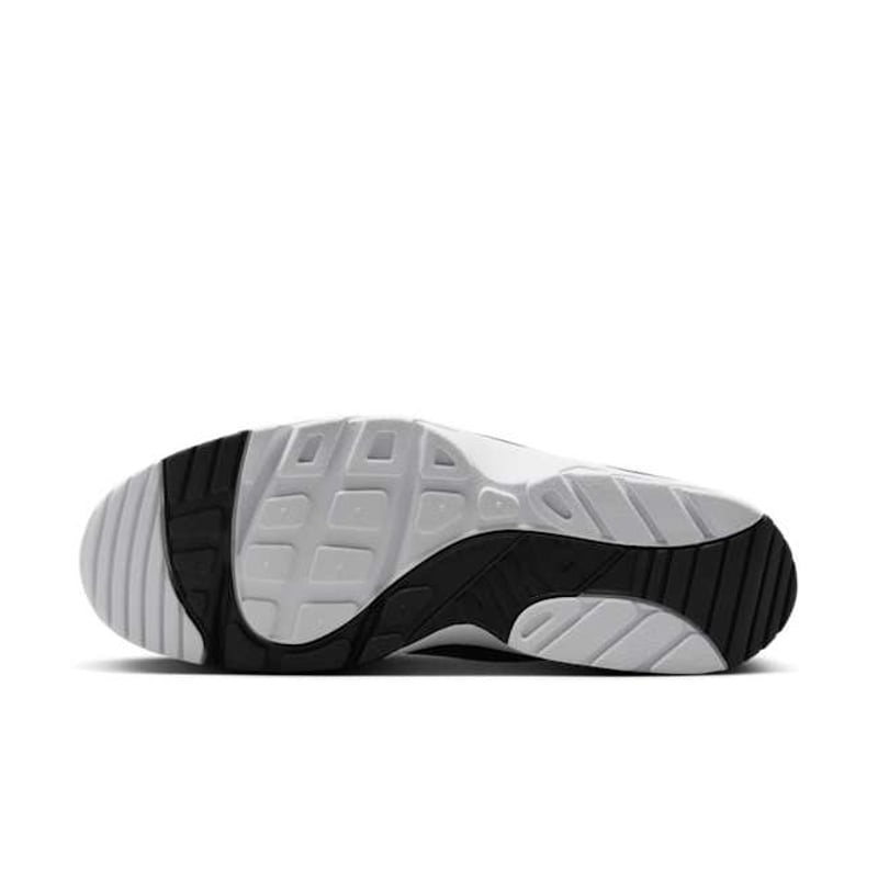 Nike Air Trainer Huarache IH4470-001 02