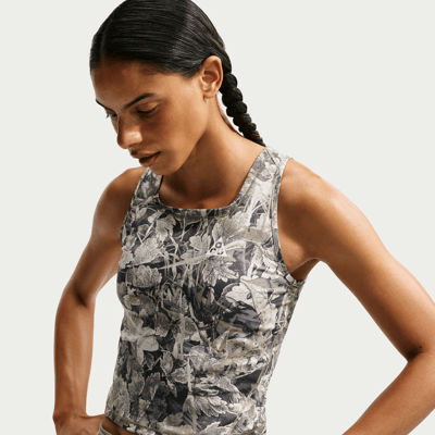Majica brez rokavov Nike ACG 'Chamo Camo' Dri-FIT "Sequoia & Summit White" | Ženske | Na-prostem | 01 | SPORTSHOWROOM