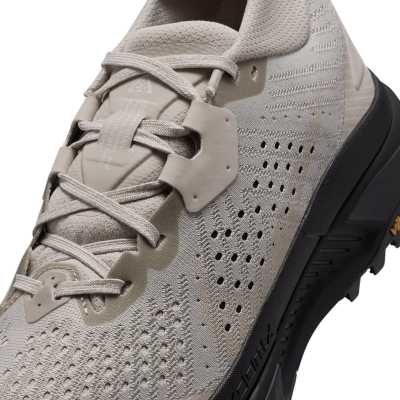 Nike ACG Zegama terrengløpesko "Cream II & Black" | Dame | Utendørs | 07 | SPORTSHOWROOM