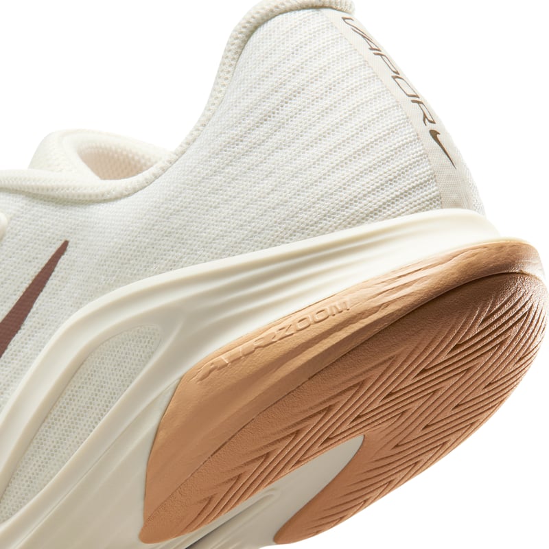 Nike Vapor 12 tennisskor "Pale Ivory & Tattoo" | Kvinnor | Tennis | 08 | SPORTSHOWROOM