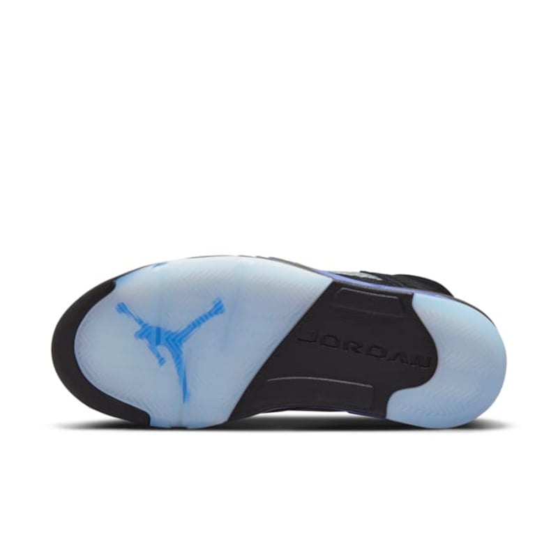 Jordan 5 Retro CT4838-004 02