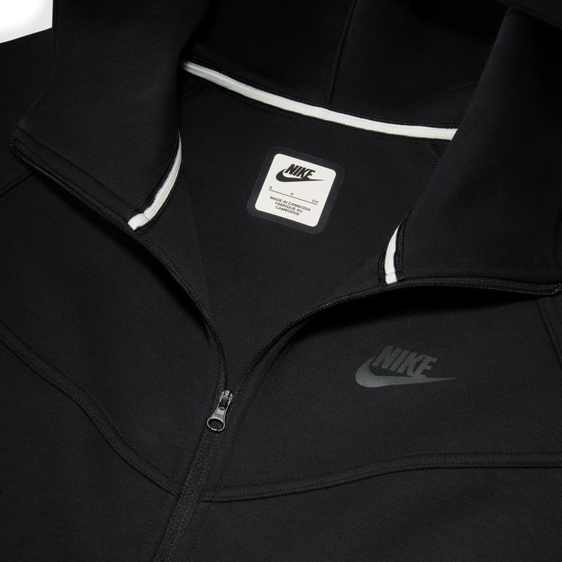 Nike Tech Fleece Windrunner FB8338-010 08