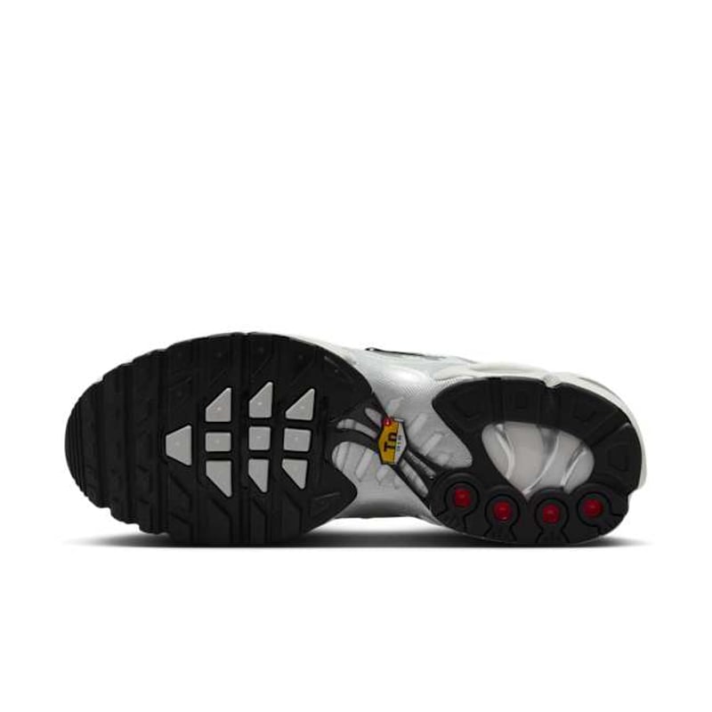 Nike Air Max Plus FV8480-002 03