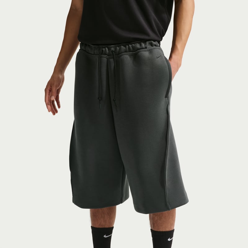 Nike Tech Fleece Oversized HV6539-060 02