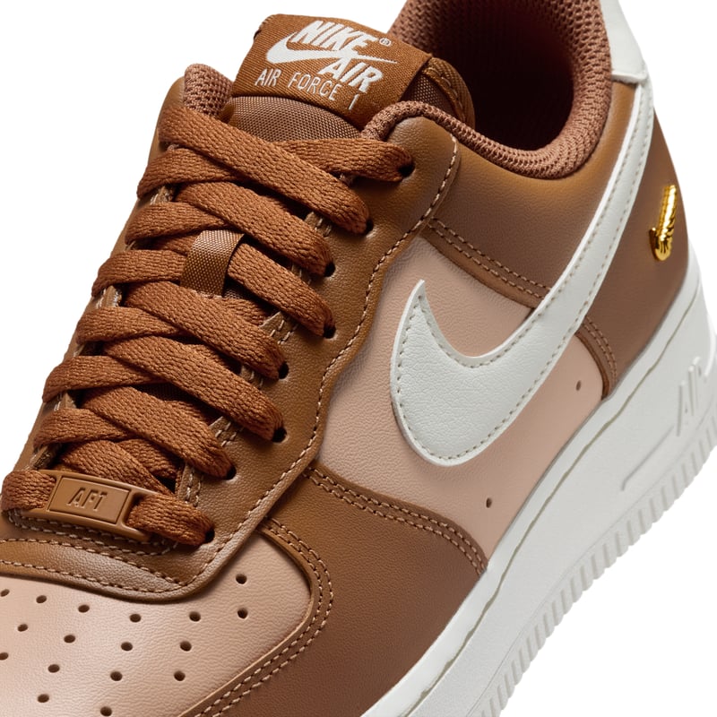 Nike Air Force 1 '07 Sneaker "Light British Tan & Hemp" | Damen | Sportstyle | 07 | SPORTSHOWROOM