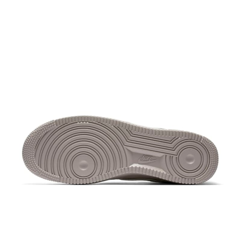 Nike Air Force 1 Low '07 LV8 AA1117-201 02