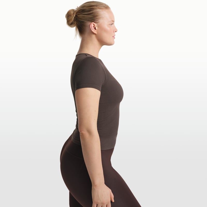 NikeSKIMS Ribbed Seamless IR5002-249 03