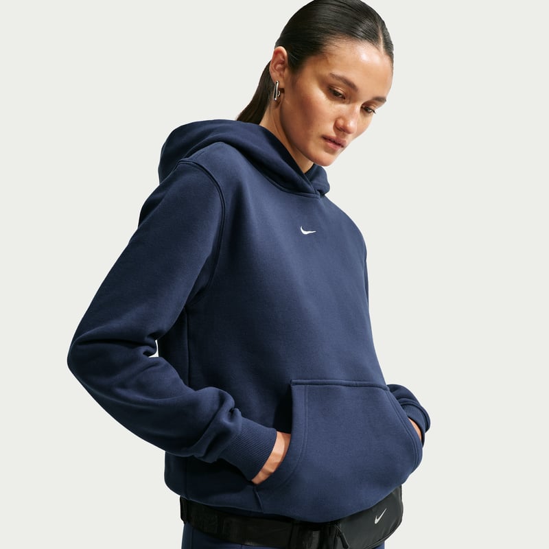 Nike Studio Fleece Medium Weight Pullover Hettegenser "Midnight Navy & Sail" | Dame | | 02 | SPORTSHOWROOM