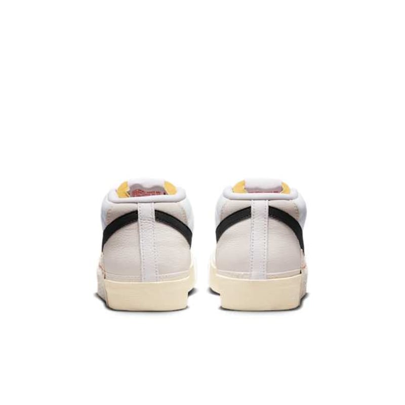 Nike Blazer Low Pro Club FJ3694-100 06