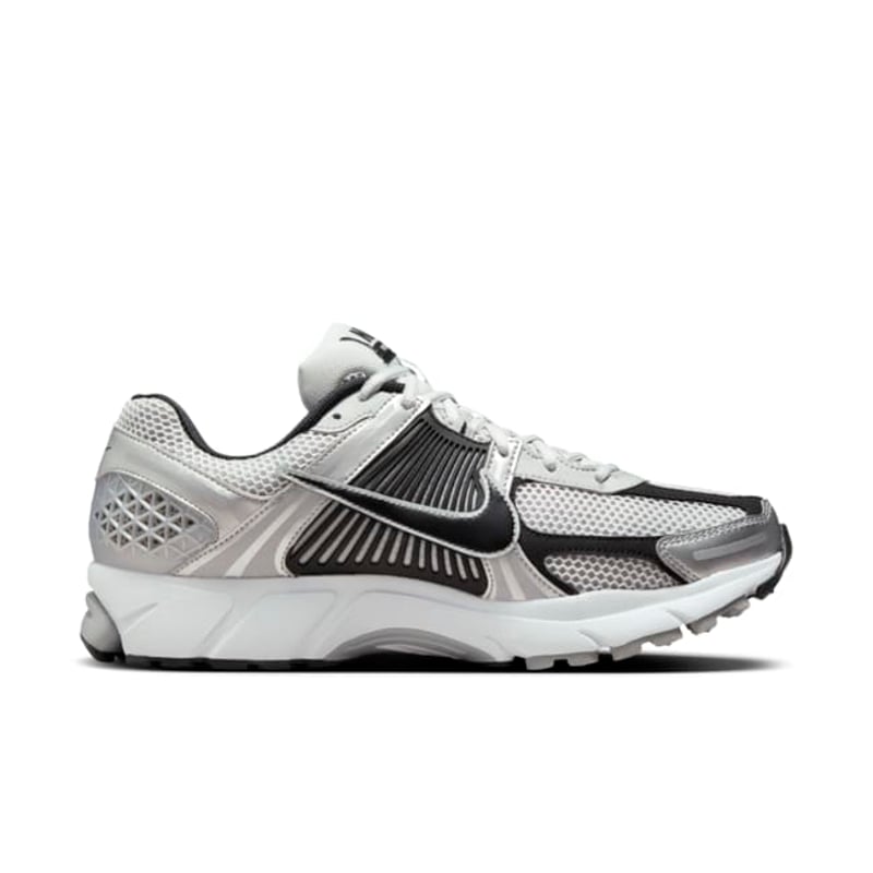Nike Zoom Vomero 5 FJ4151-004 03