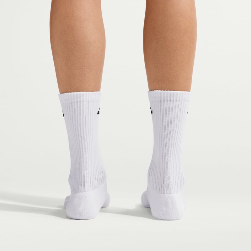 NikeSKIMS IV3354-160 03