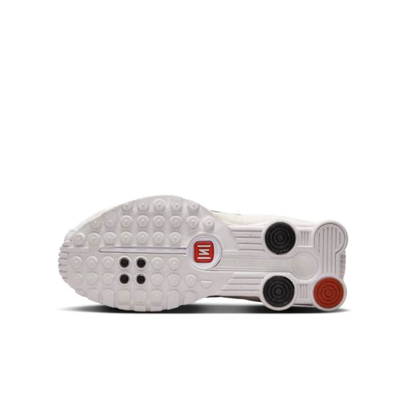 Nike Shox R4 CW2626-102 02