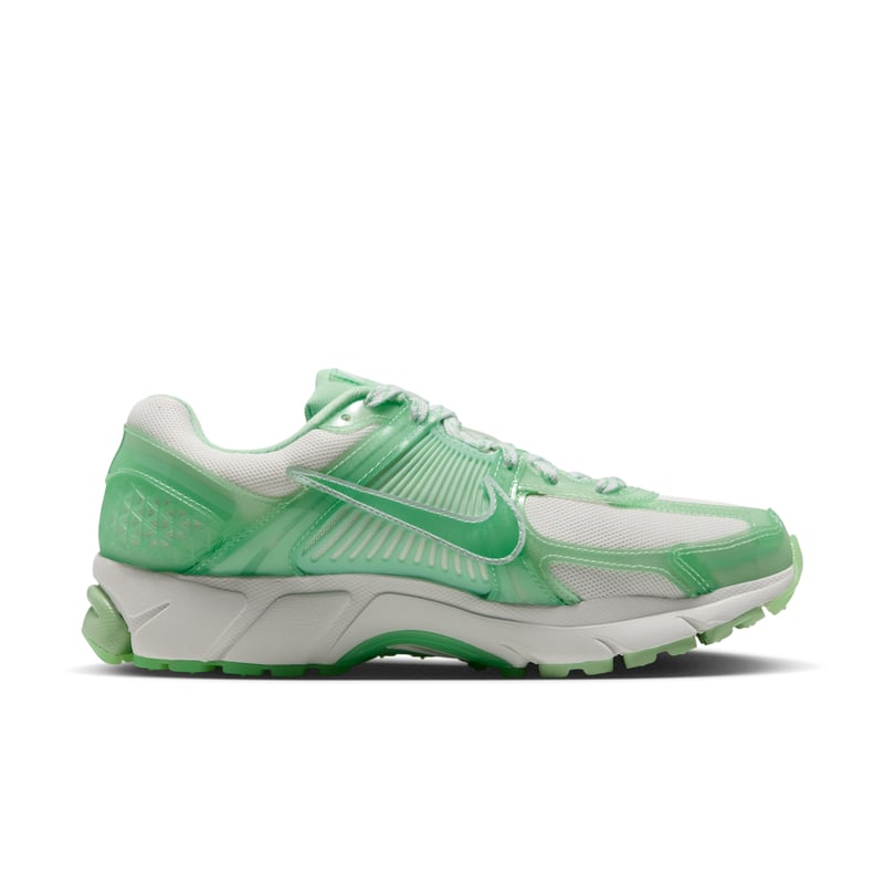 Nike Zoom Vomero 5 trainers "Sail & Barely Green" | Women | SportStyle | 02 | SPORTSHOWROOM