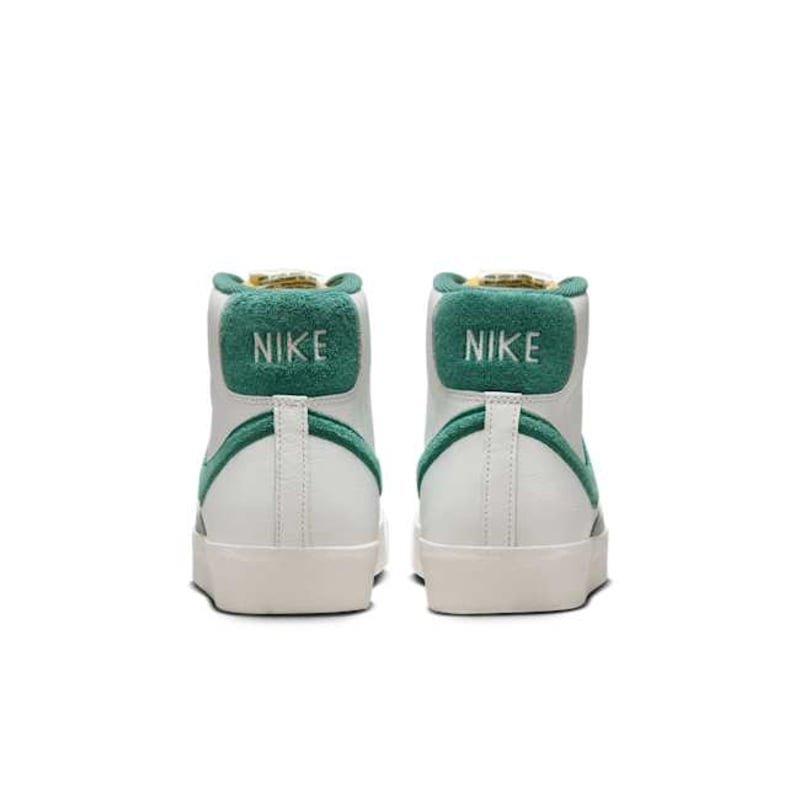 Nike Blazer Mid '77 FN5822-100 06