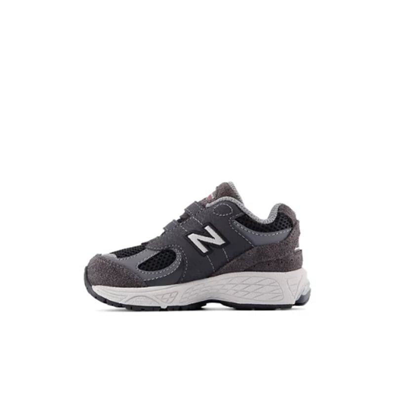 New Balance 2002 Hook & Loop IV2002RA 02