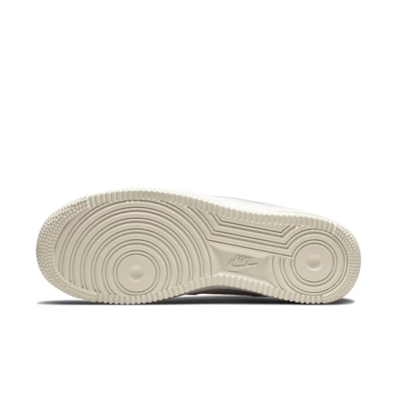 Nike Air Force 1 Low Premium DN5463-100 02