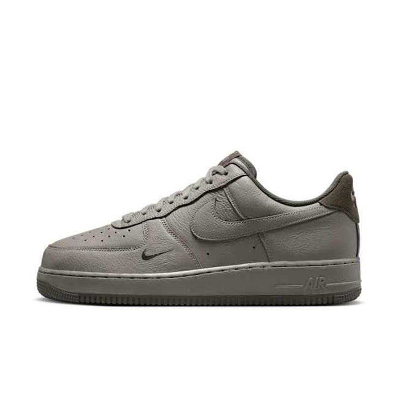 Nike Air Force 1 '07 LV8 HM9483-300 01