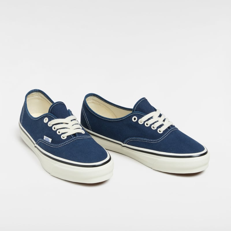 Vans Premium Authentic VN000D5KJDU 02