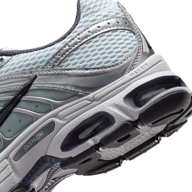 Nike Air Max Moto 2K HQ2056-013 08
