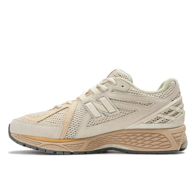 New Balance 1906R x AURALEE M1906RAU 02