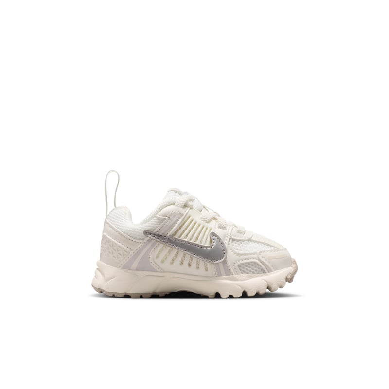 Nike Vomero 5 HF7000-108 03