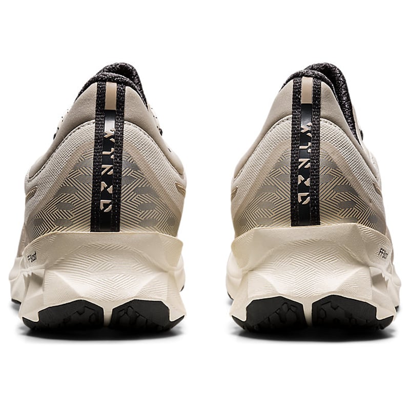 ASICS Novablast 1201A133-021 05