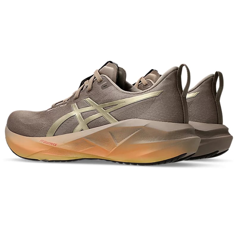 ASICS Novablast 5 Luxe 1011C031-020 03