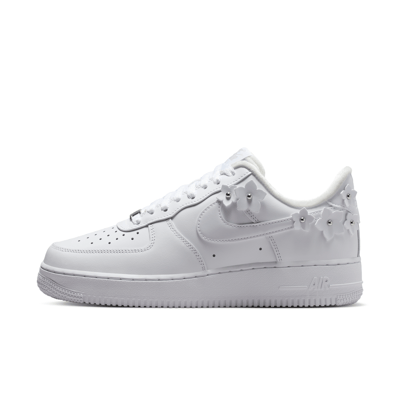 Sneakersy Nike Air Force 1 '07 ‘Florette’ "White" | Kobiety | Sportstyle | 01 | SPORTSHOWROOM