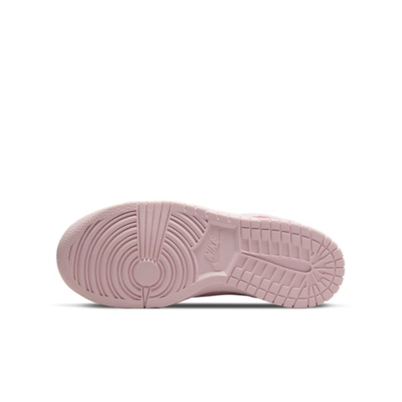 Nike Dunk Low SE 921803-601 02