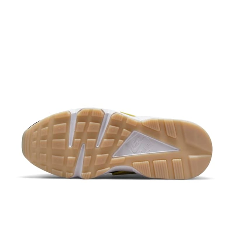 Nike Air Huarache DO5873-001 02