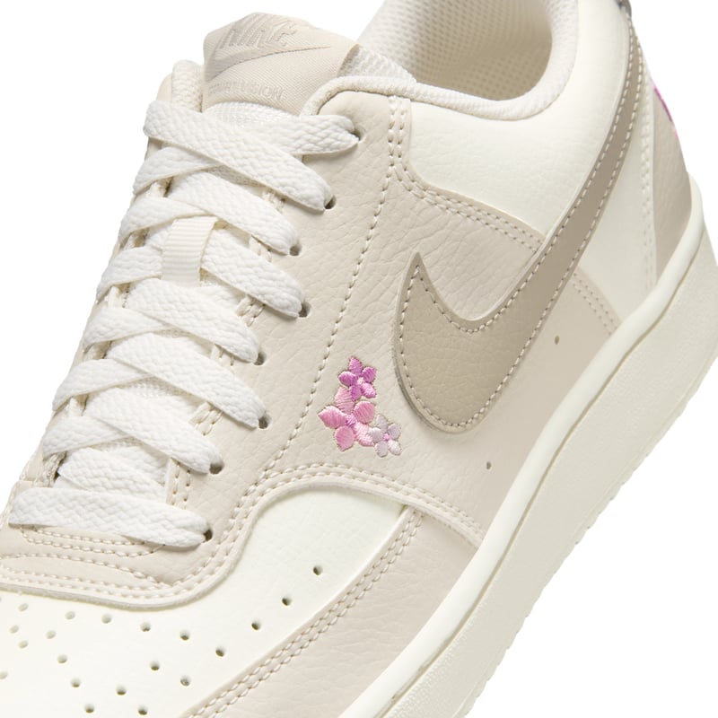 Nike Court Vision Low SE sneakers "Stitched Floral" | Dames | Sportstyle | 07 | SPORTSHOWROOM