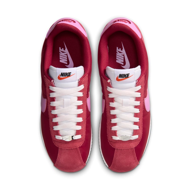Sneakersy Nike Cortez Textile "Tough Red & Light Magenta" | Kobiety | Sportstyle | 04 | SPORTSHOWROOM